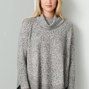 Leo & Nicole knit cowl neck poncho style pullover raglan sleeve size small